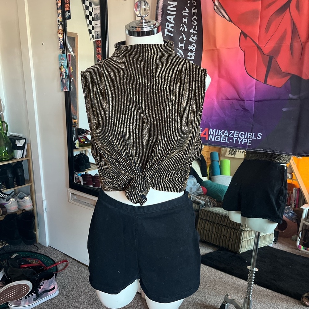 Gold striped sleeveless mock neck